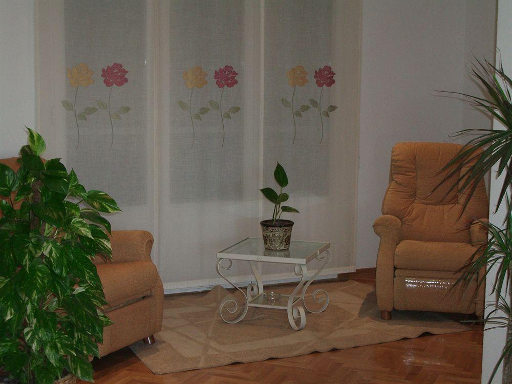 Hostal Jerez Madrid Eksteriør billede
